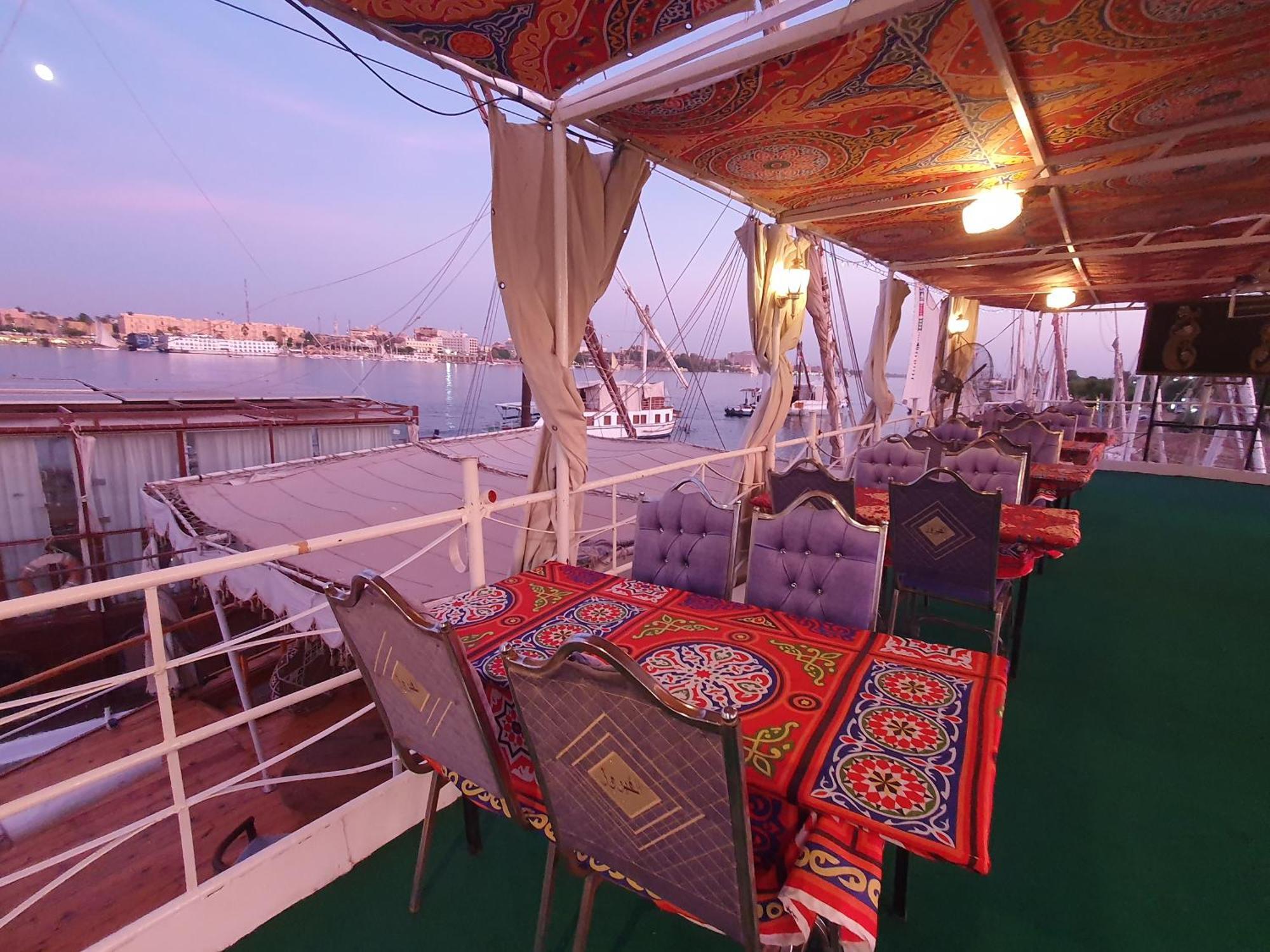 Moon Boat Hotel Luxor Exterior foto